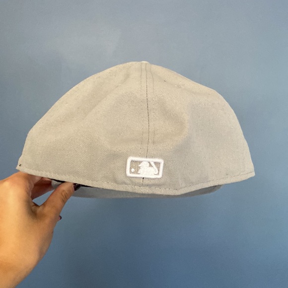 Boston Light Grey Flat Hat - Picture 3 of 3